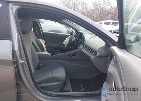 2023 Hyundai Elantra Sel z USA, uszkodzony, nr VIN KMHLM4AG5PU537210